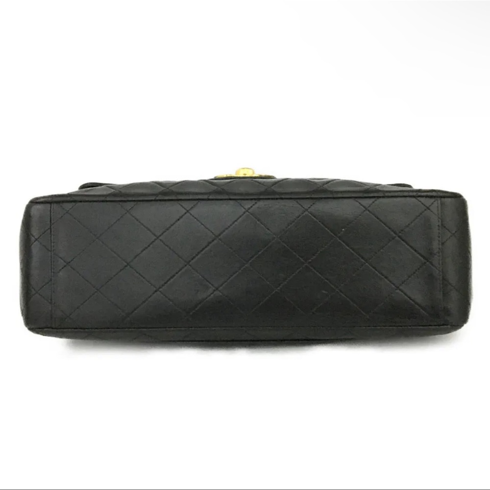 CHANEL Maxi Jumbo 34 Quilted Matelasse XL Lambskin vintage Crossbody flap Bag CC - Picture 9 of 15